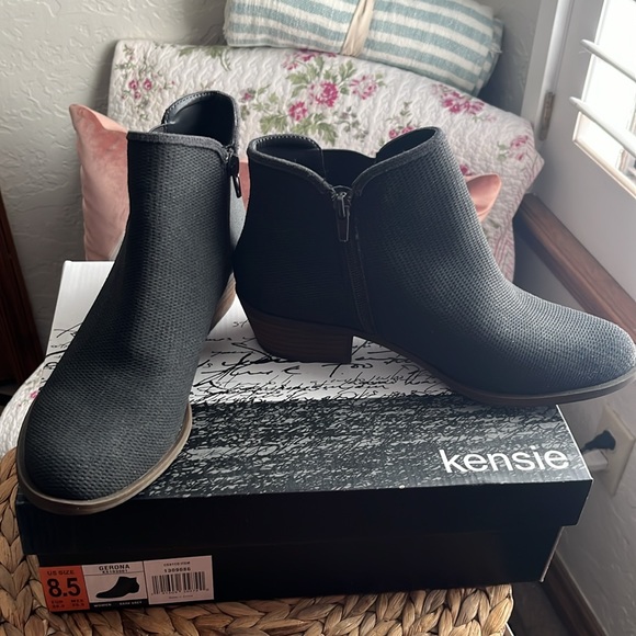 Kensie Ankle Boots 8.5 - Picture 3 of 5